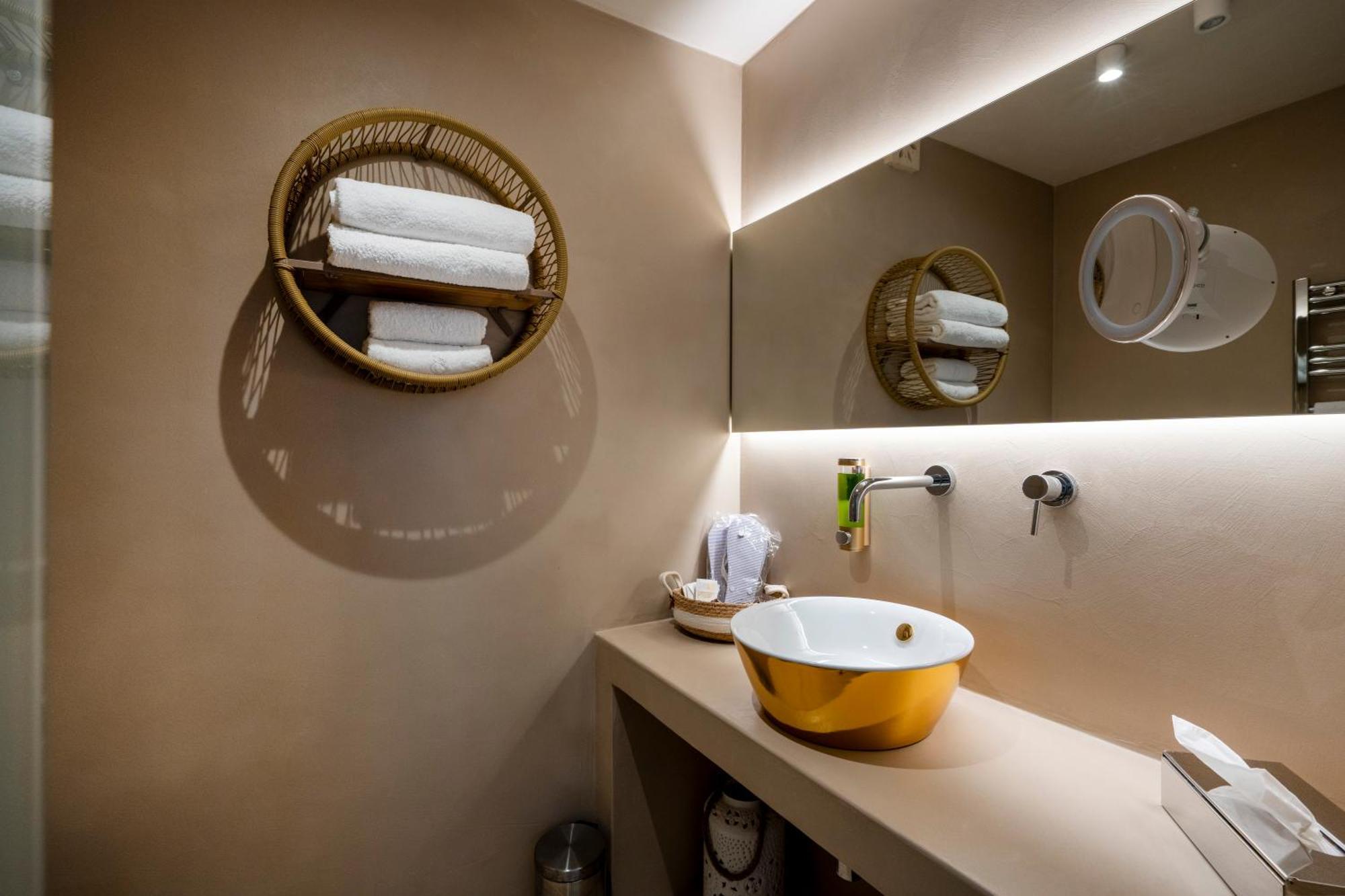 Apulia Charming Suites - Casa Rossa Suite Perla E Suite Corallo Savelletri Exterior photo
